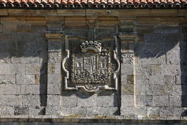 Ermita Valdesalce escudo